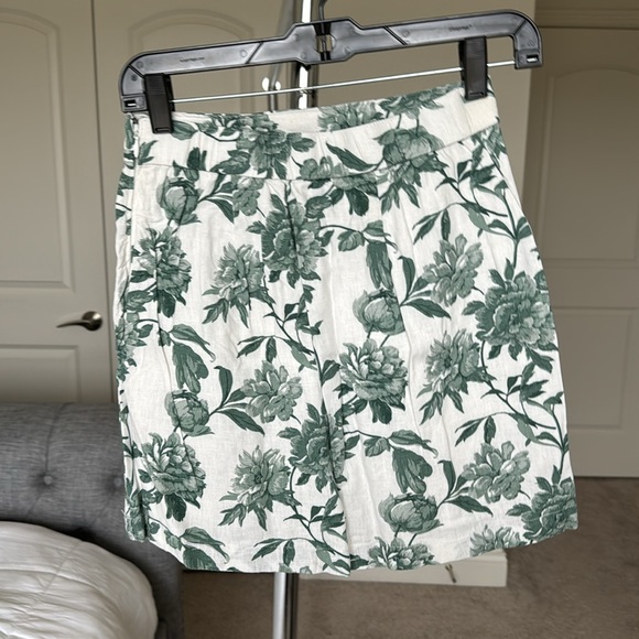 Abercrombie and Fitch Green Floral Skirt Set - Picture 8 of 13